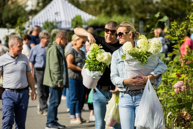 Zdjęcia z Jesiennego Kiermaszu Ogrodniczego zamieszczamy w galerii ▶▶