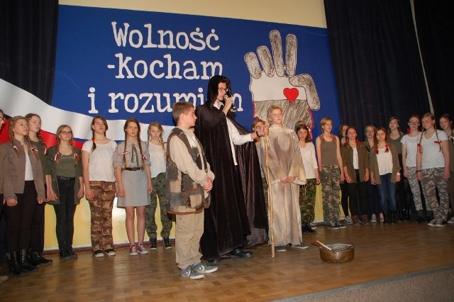 W Gimnazjum 58 odbyła się gala podsumowująca projekt "Wolność - kocham i rozumiem"