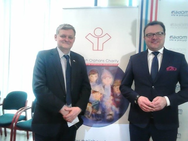 Krzysztof Gajewski i Radosław Witkowski mówili o jubileuszu Fundacji Polish Orphans Charity.