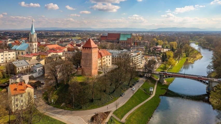 Zamek w Oświęcimiu. Piastowski zamek ze średniowieczną...