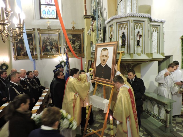 Biskupi z Opola i z Gliwic oraz wierni z różnych stron diecezji zjechali do Bliszczyc w pow. głubczyckim.
