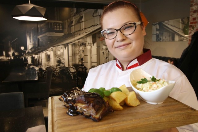 Klaudia Ziółkowska, szefowa kuchni Backstage Restaurant&Bar w Kielcach zaprasza na smaczne i pożywne obiady.