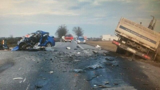 29-letnia kobieta zginęła w wypadku w Żyrowie w gminie Chynów.