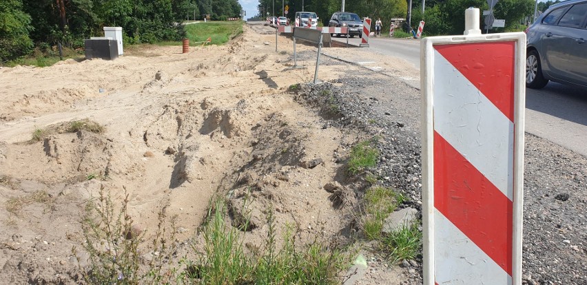 Wstrzymano prace przy budowie drogi Porosły - Krupniki. Znaleziono szczątki, prawdopodobnie ludzkie [ZDJĘCIA]