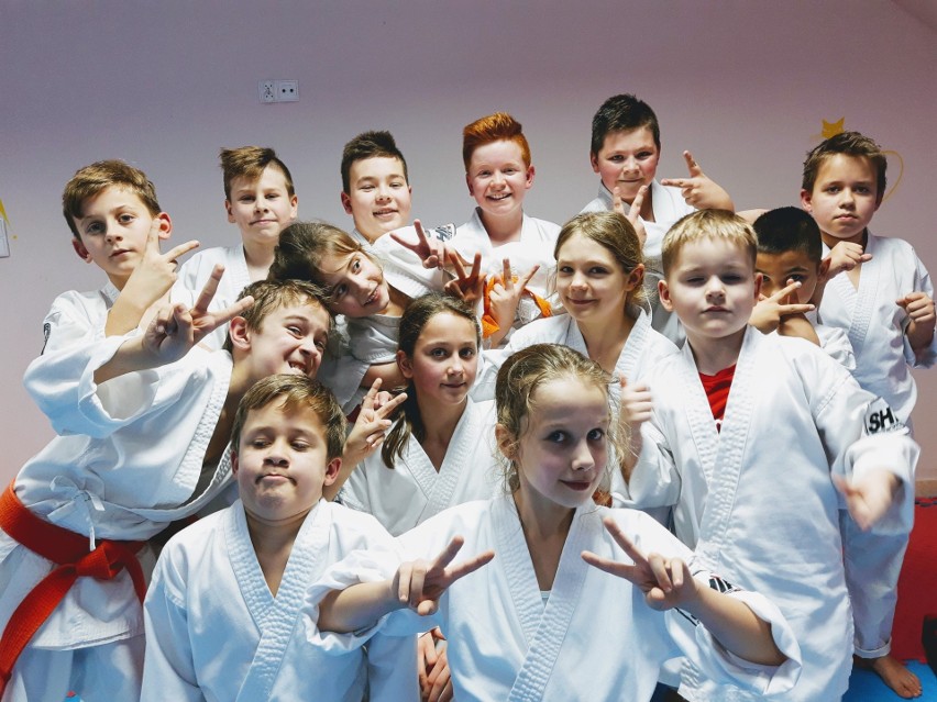 Zimowa akademia karate w Bilczy i Chęcinach. Darmowe treningi na drugi tydzień ferii 