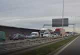 Wypadek na Autostradowej Obwodnicy Wrocławia. Korek miał kilka kilometrów