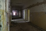 Łowcy duchów na Dolnym Śląsku. Przerażające jęki w prosektorium opuszczonego szpitala [NAGRANIE]