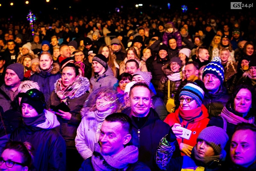 Tak się bawili szczecinianie na Sylwestrze na Jasnych Błoniach [ZDJĘCIA, WIDEO] 