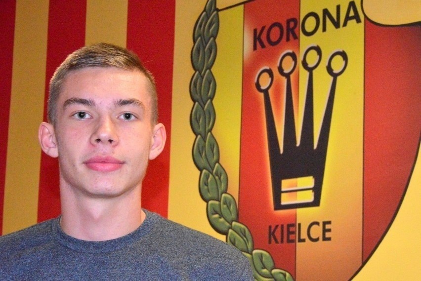 Igor Kośmicki przedłużył kontrakt z Koroną Kielce i został wypożyczony do Stomilu Olsztyn do końca sezonu 2023/2024