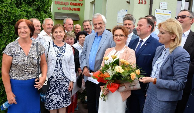 Wicemarszałek Sejmu Ryszard Terlecki (w środku) przebywał z wizytą w Gnojnie.