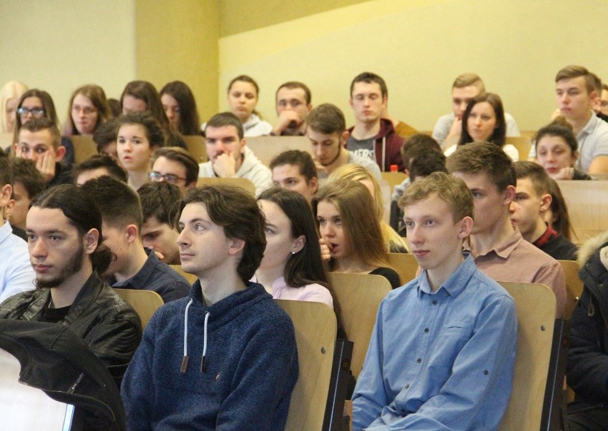 Dąbrowa Górnicza: Targi Pracy i Praktyk Studenckich w WSB ZDJĘCIA, PROGRAM