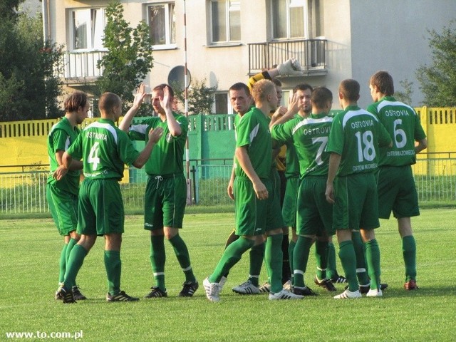 Piłkarze Ostrovi mogli cieszyć się z pierwszego w tym sezonie zwycięstwa.