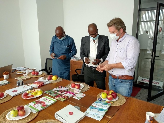 Podczas grudniowego Festiwalu Polskich Jabłek w Dakarze w Senegalu promowano polskie owoce, w tym pochodzące z grójeckich sadów.