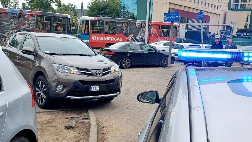 Wypadek przy ul. Drobnera we Wrocławiu