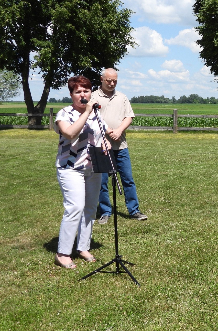 Boguty-Pianki. Projekt dla seniorów trwa. Kolejne aktywności to plener malarski i zajęcia taneczne, 23-24.06.2022. Zdjęcia, wideo