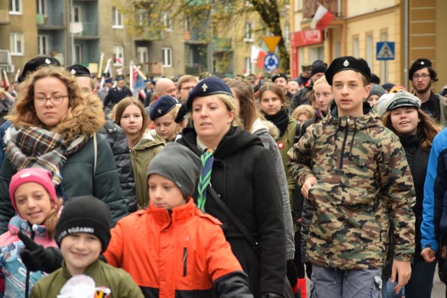 Gorzowskie obchody Święta Niepodległości odbyły się na Skwerze Wolności przy pomniku marszałka Piłsudskiego.