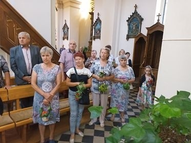 Święcenie wianków w kościele w Dzierzgowie w gminie Radków. Zobaczcie zdjęcia