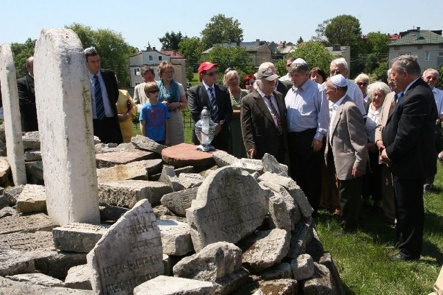 W niedzielę odmówiono Kadisz na cmentarzu żydowskim przy ulicy Mruczej.