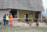 Wybuch gazu zniszczył dom w Kołodziejewie. Jedna osoba trafiła do szpitala [zdjęcia]