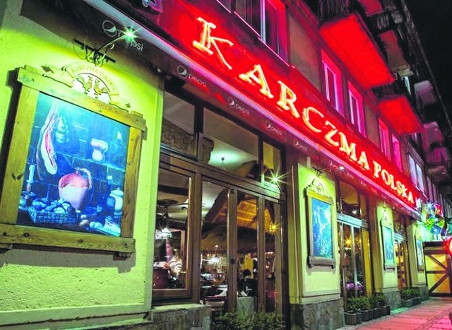 Restauracja mieści się w sercu Szczecina przy placu Lotników, bliźniacze lokale znajdują się też w Kliniskach i Świnoujściu