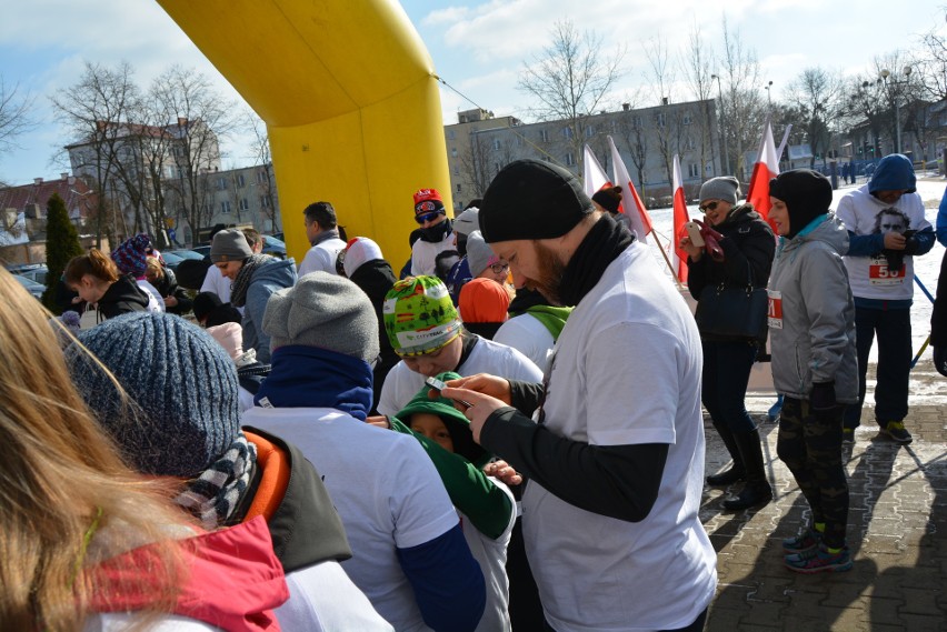 Ostrołęka: Bieg Pamięci Żołnierzy Wyklętych "Tropem Wilczym" 2018. Około 500 uczestników! [ZDJĘCIA+WIDEO]