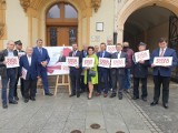 Społeczny komitet poparcia Andrzeja Dudy w Łodzi. Radni, kolejarze i ludzie kultury