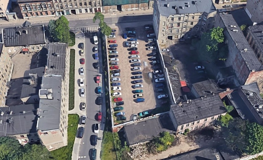 Kłopoty z parkowaniem w centrum Łodzi to jedna z głównych...