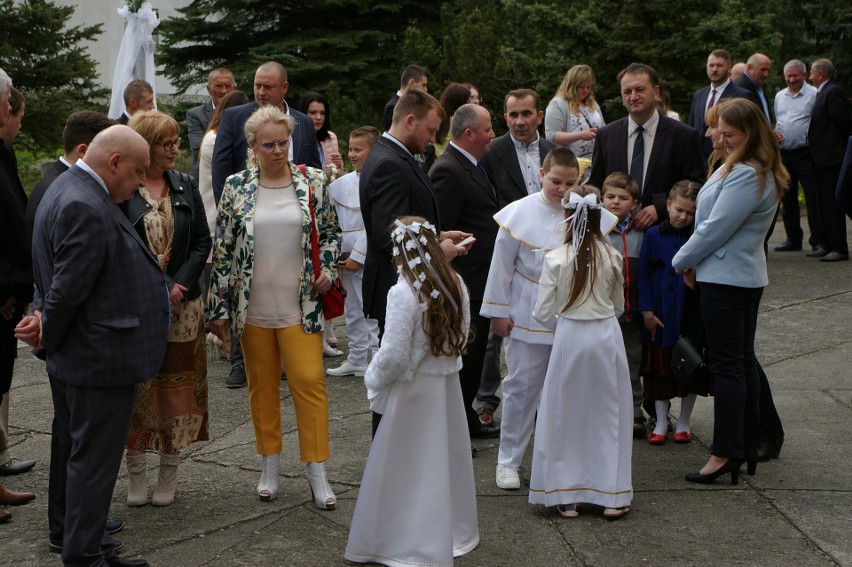 Uroczystość Pierwszej Komunii Świętej w parafii MBNP w Gliniku 