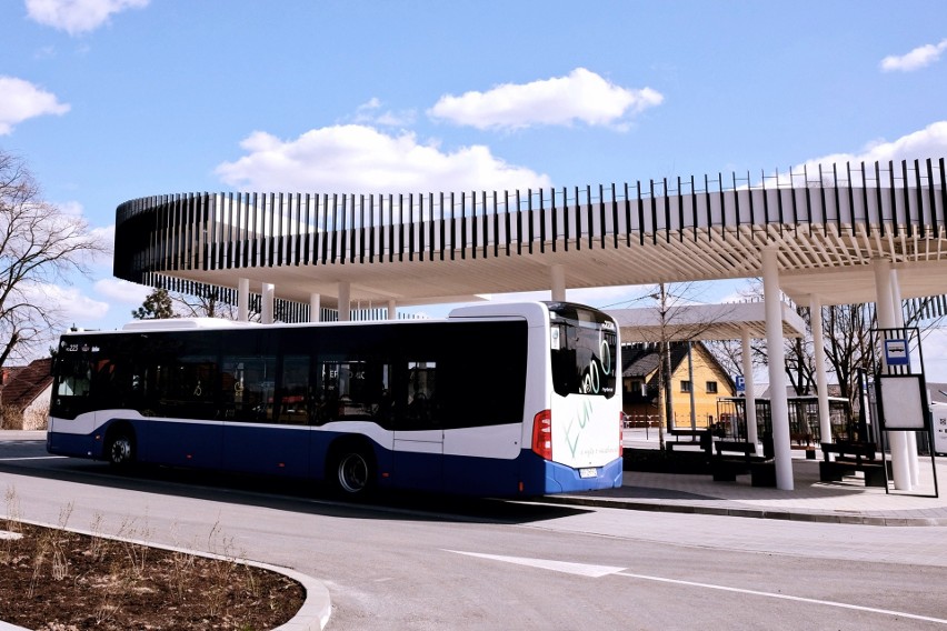 Niepołomice. Otwarto nowoczesne centrum komunikacyjne  