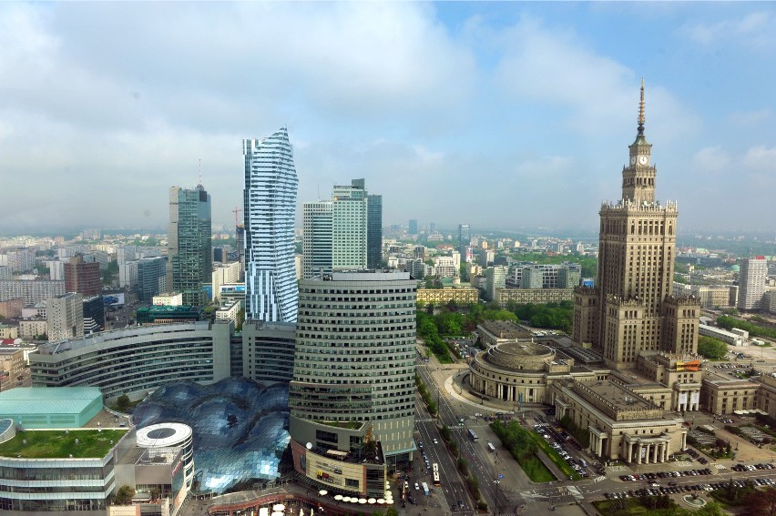 Planujesz podróż do Warszawy? To największe miasto Polski...