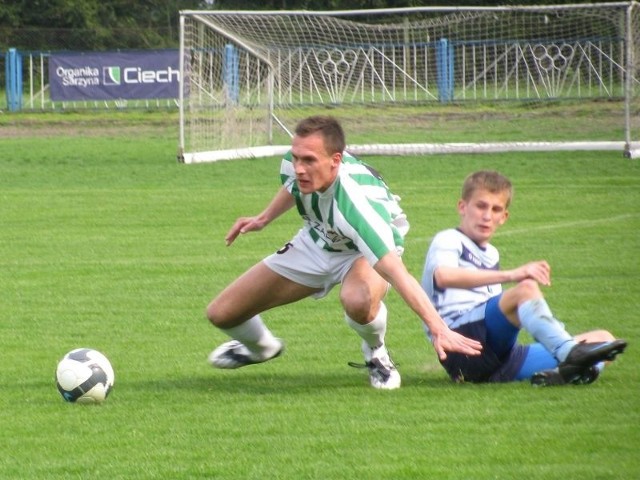 Tomasz Płonka liczy na awans do II ligi. Żeby tego dokonać trzeba wygrywać takie mecze, jak ten z Podlasiem.