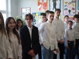 Egzamin ósmoklasisty - uczniowie zdawali język polski. "Kamienie na szaniec" na egzaminie ósmoklasisty z języka polskiego.  FOTO FILM 