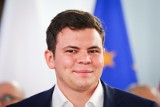 Poseł Polski 2050 Adam Gomoła został zawieszony! Chodzi o sposób finansowania kampanii wyborczej
