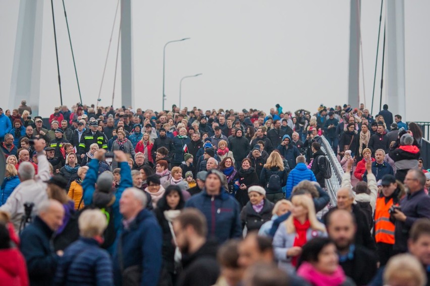 10.11.2018, Gdansk. Otwarcie mostu na Wyspę Sobieszewską