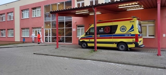 Szpital w Grudziądzu aktualnie posiada zabezpieczenie miejsc "covidowych" na poziomie stu łóżek. We wtorek, 8 lutego było 65 pacjentów "covidowych"