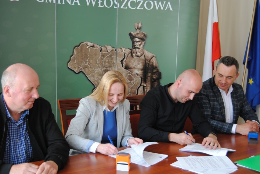 Podpisanie umowy na budowę kanalizacji dla ulic Kolejowej i...