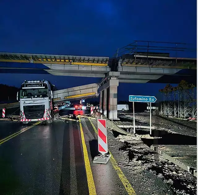 Pojazd ponadnormatywny uszkodził przęsło wiaduktu w Wolinie.