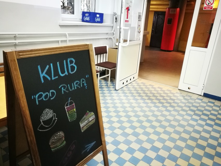 Klub Pod Rurą działa do dziś jako kawiarnia wydziału...