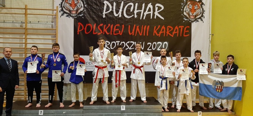 Trzecie miejsca w Pucharze Polski. Toruńscy karatecy startowali w Krotoszynie