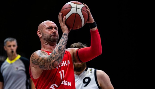 Mateusz Filipski basketu na wózkach uczył się w Starcie Rzeszów, potem grał m.in. w lidze włoskiej, niemieckiej i tureckiej. Z Galatasaray Stambuł zdobył puchar Europy