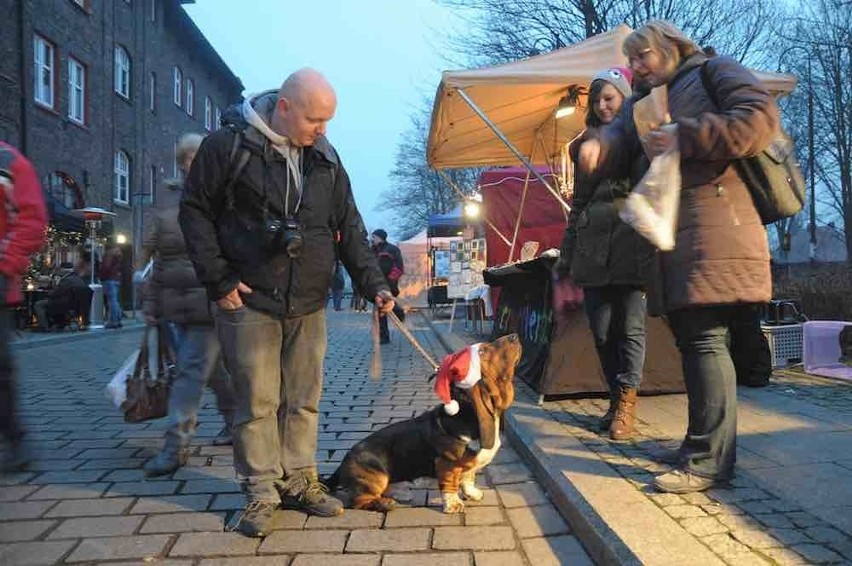 Świąteczny jarmark na Nikiszowcu