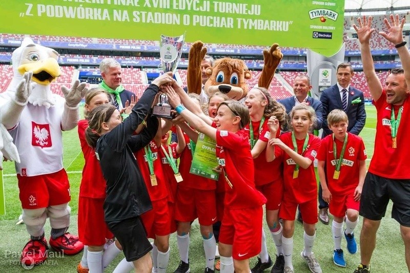 Piłka nożna dziewcząt. Wielki sukces piłkarek nożnych UKS SMS Łódź