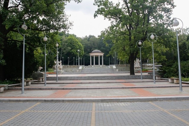 Tak po modernizacji wyglądają Kręgi Taneczne w Parku Śląskim.