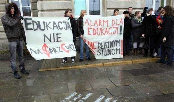 Studenci już raz protestowali przeciwko płatnym studiom