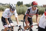 Vuelta a Espana. Zarażony koronawirusem Juan Ayuso nadal uczestniczy w wyścigu