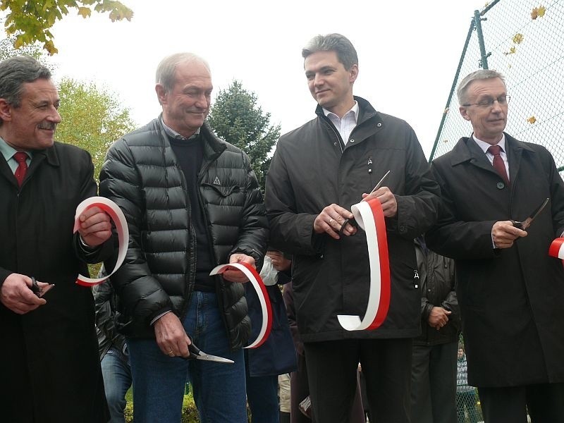 Od lewej Paweł Błaszkiewicz, przewodniczący Rady Miejskiej w...