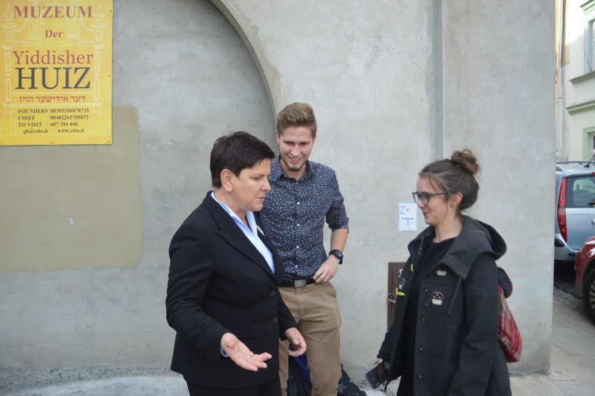 Wybory samorządowe 2018. Wicepremier Beata Szydło spotkała się z tarnowianami na Rynku [ZDJĘCIA]