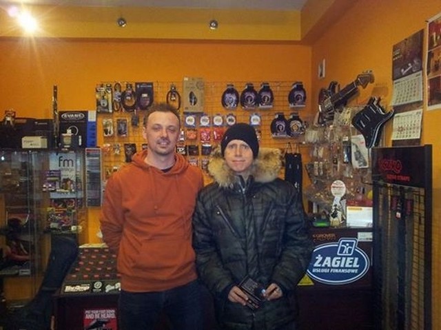 Martin L. Gore odwiedził sklep muzyczny Huberta Kozery przy ul. Piotrkowskiej.