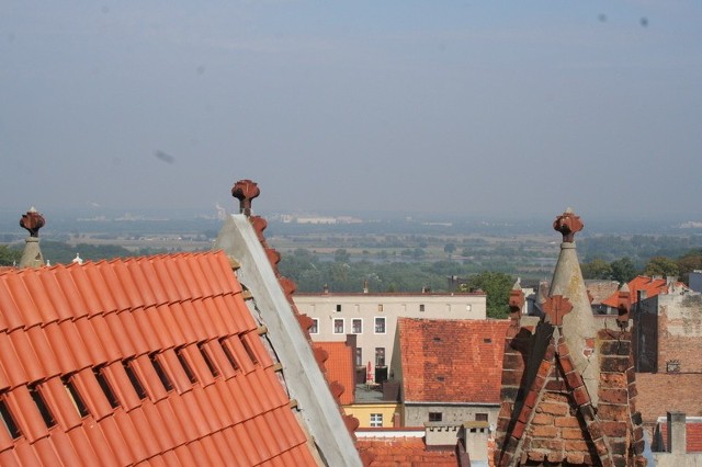 To zza Wisły - z Mondi S.A. dociera do nas odór. Tam  zapewniają, że nie ma zagrożenia dla ludzi.