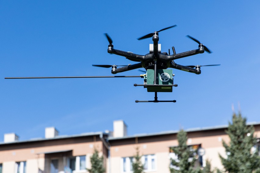 Rzeszów i Boguchwała sprawdzą dronami jakość powietrza nad kominami. Zobacz zdjęcia